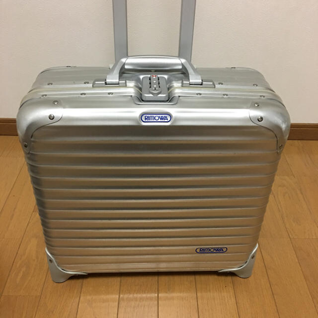 驚きの値段で】 RIMOWA 23L 2輪 ビジネストロリー トパーズ リモワ