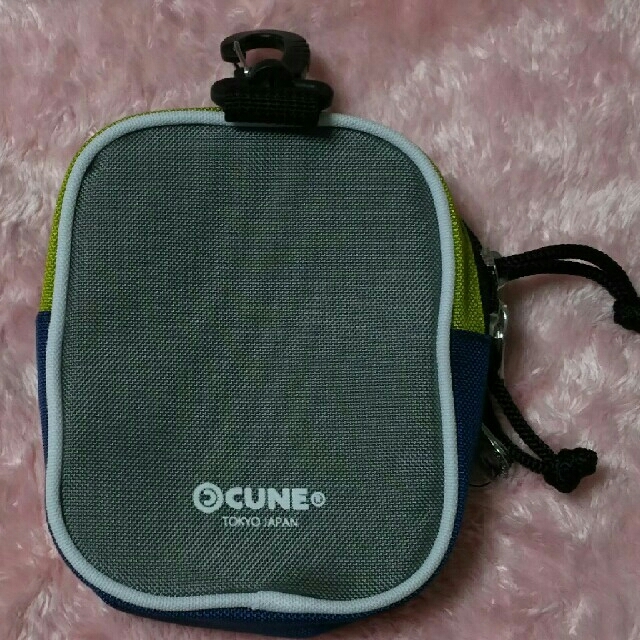 CUNE(キューン)の★新品★CUNE タバコポーチ★YELLOW★ レディースのファッション小物(ポーチ)の商品写真