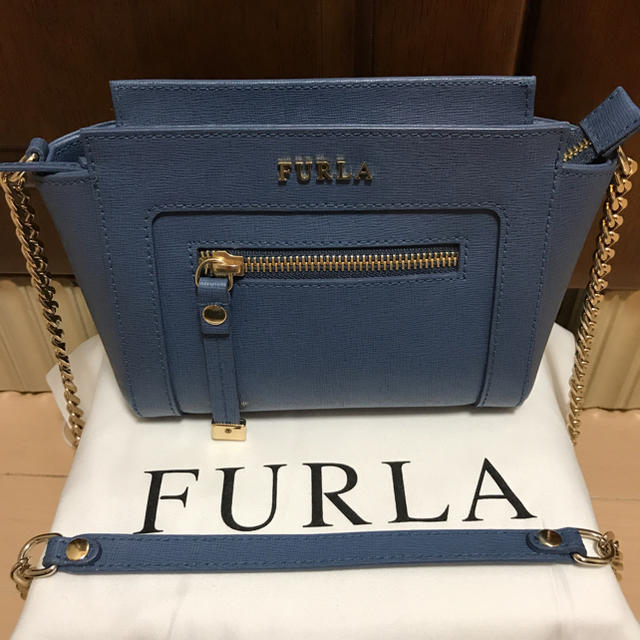 新同／FURLA チェーンクロスボディGINEVRA  NINIバッグ