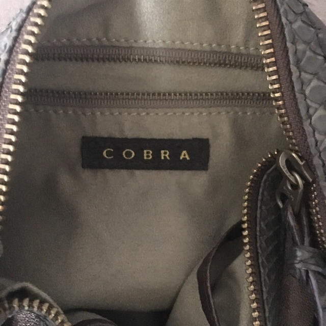 COBRA(コブラ)のCOBRA ヘビ柄茶色バック レディースのバッグ(ショルダーバッグ)の商品写真