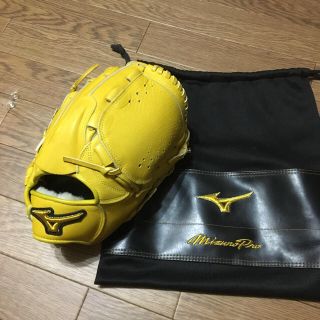 ミズノ(MIZUNO)の美品 ミズノプロ  軟式用グローブ 投手用  イエロー  (グローブ)