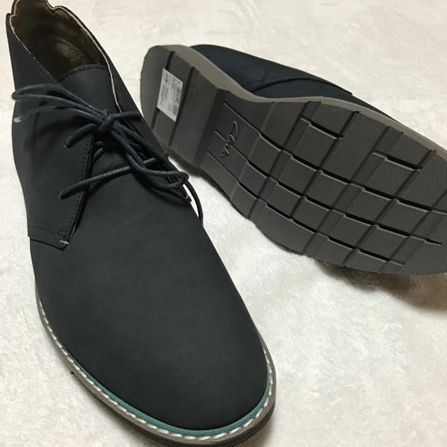 Clarks(クラークス)の新品 Clarks ＊レザーチャッカーブーツ メンズの靴/シューズ(ブーツ)の商品写真