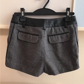 ジーユー(GU)の新品未使用  秋冬ショートパンツ ツイード ヘリンボーン 杉綾(ショートパンツ)