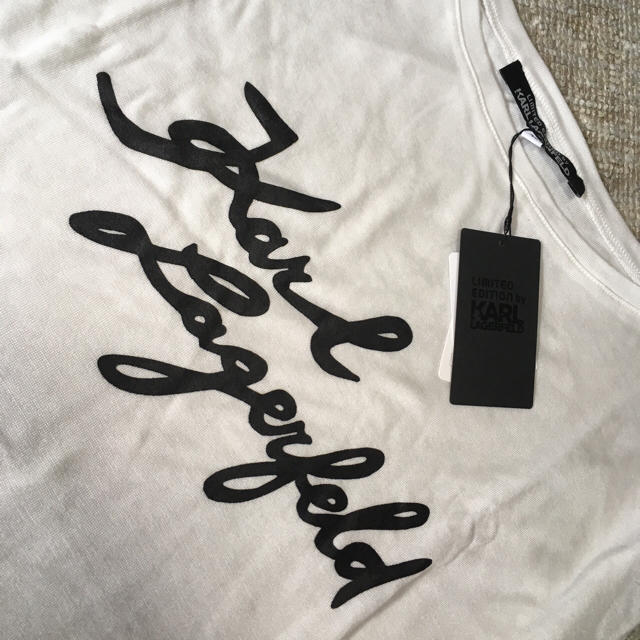 Karl Lagerfeld(カールラガーフェルド)のみひみひ様専用 KARL  LAGERFELDカットソー レディースのトップス(Tシャツ(半袖/袖なし))の商品写真