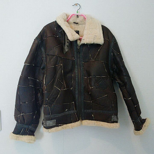羊革 パッチワーク B3 革ジャケット Mの通販 by アンネ's shop 羊革 パッチワーク B3 革ジャケット Mの通販 by アンネ's shop