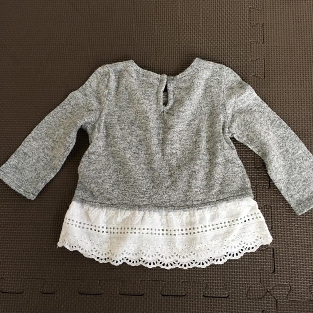 GAP(ギャップ)のGAP 裾レース付カットソー キッズ/ベビー/マタニティのキッズ服女の子用(90cm~)(Tシャツ/カットソー)の商品写真