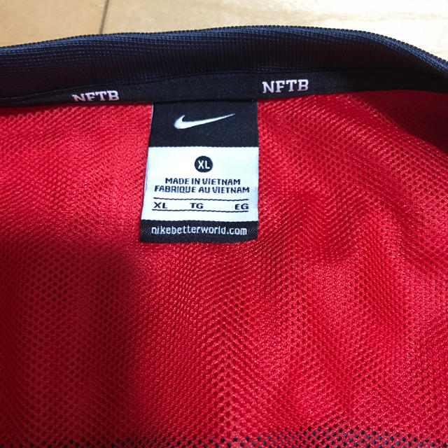 NIKE(ナイキ)の美品です⭐️ ナイキ NFTB ピステ 上下 スポーツ/アウトドアのサッカー/フットサル(ウェア)の商品写真