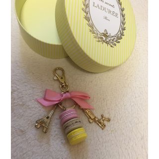 ラデュレ(LADUREE)の☆momo様専用☆LADUREE キーホルダー(キーホルダー)