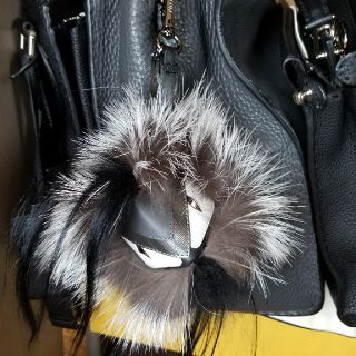 フェンディ(FENDI)の9.7万　阪急購入　国内正規　新品　フェンディ　モンスターチャーム　FENDI(バッグチャーム)