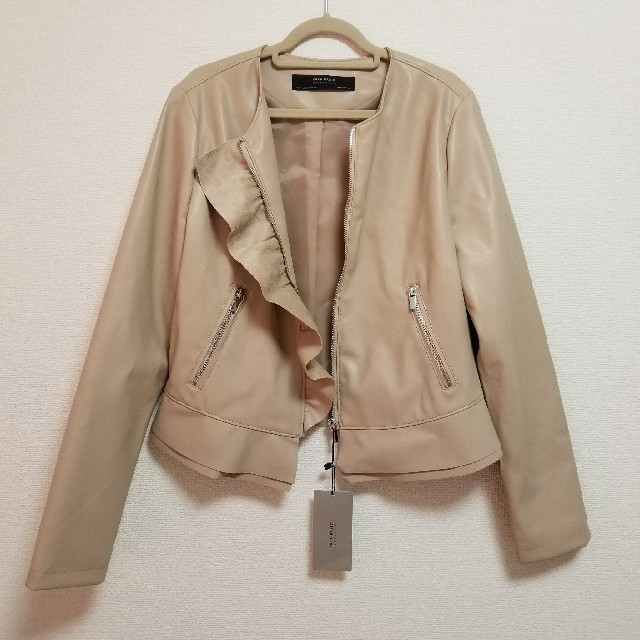 ZARA(ザラ)の新品☆フリル☆ペプラム☆ライダース☆ジャケット レディースのジャケット/アウター(ライダースジャケット)の商品写真