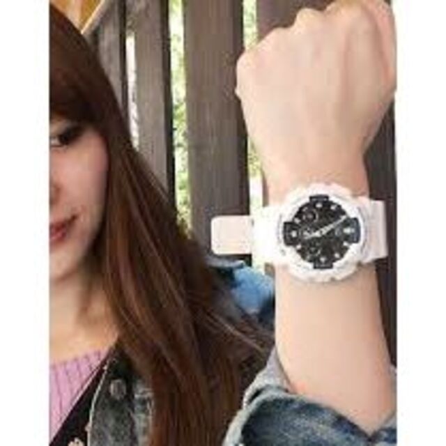 CASIO(カシオ)のカシオ時計☆JIS1種耐磁性能・立体的存在感！！ホワイト×ブラック・タフモデル レディースのファッション小物(腕時計)の商品写真