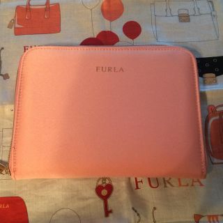 フルラ(Furla)のフルラ★ポシェット新品パスポートケース★(旅行用品)