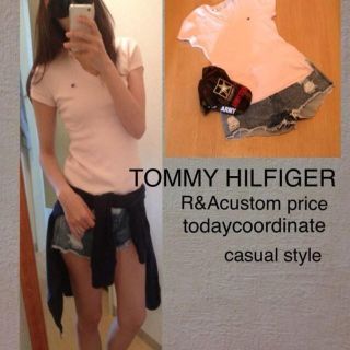 トミーヒルフィガー(TOMMY HILFIGER)のTOMMY トップス(淡いピンク)(Tシャツ(半袖/袖なし))