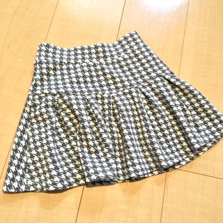 ユニクロ(UNIQLO)の【ミニトマト様専用】千鳥格子柄スカート ユニクロ ダークグレー 110cm(スカート)