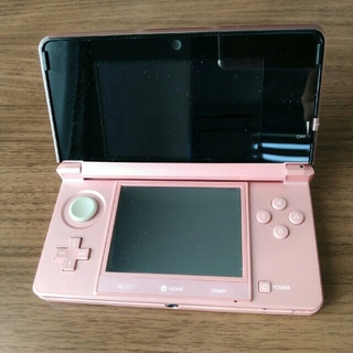 ニンテンドー3DS(ニンテンドー3DS)の3ＤＳ　ピンク(充電器、SDカード付き)(家庭用ゲーム機本体)