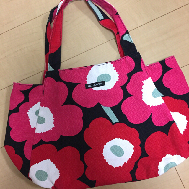 marimekko(マリメッコ)のマリメッコ マザーズバッグ キャンバスバッグ キッズ/ベビー/マタニティのマタニティ(マザーズバッグ)の商品写真