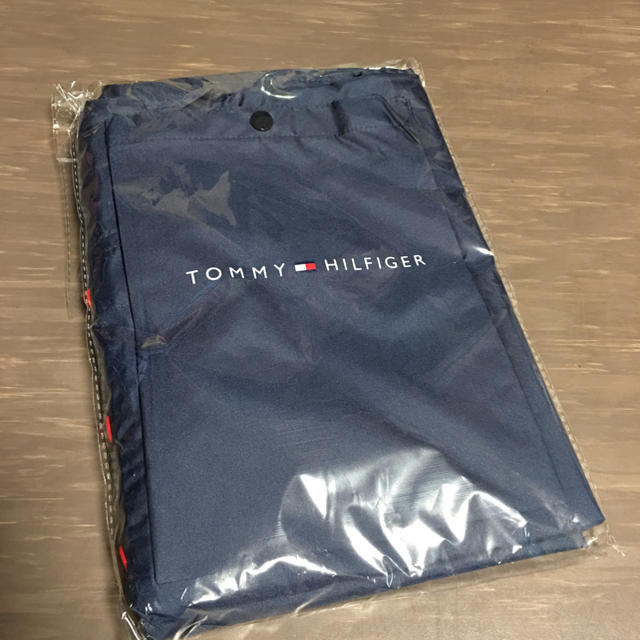 TOMMY HILFIGER(トミーヒルフィガー)のTOMMY HILFIGER 新品未使用 メンズのファッション小物(レインコート)の商品写真