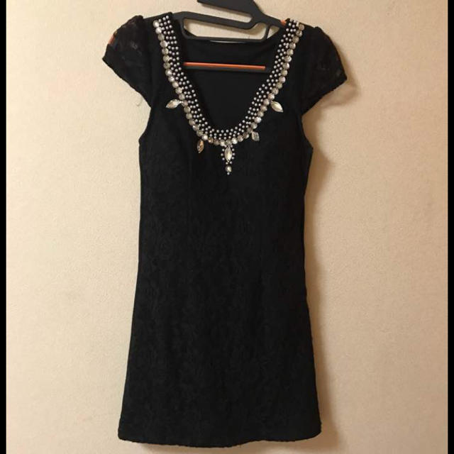 JEWELS(ジュエルズ)のJEWELS ビジュー付き タイトミニドレス 黒 レディースのフォーマル/ドレス(ミニドレス)の商品写真