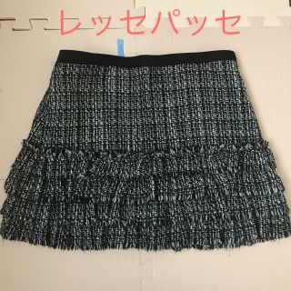 レッセパッセ(LAISSE PASSE)の美品 レッセパッセ フリル ツイードスカート(ひざ丈スカート)