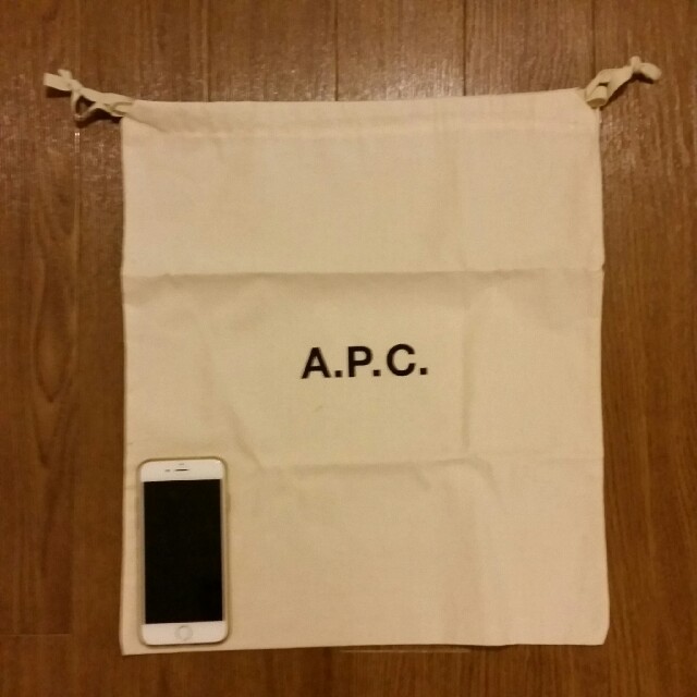 A.P.C(アーペーセー)のA.P.C.　巾着バッグ レディースのバッグ(トートバッグ)の商品写真