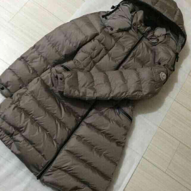 ホットセール MONCLER ami‼︎モンクレール☆CHARPAL☆O - ダウンコート ホットセール MONCLER ami‼︎モンクレール☆CHARPAL☆O - ダウンコート