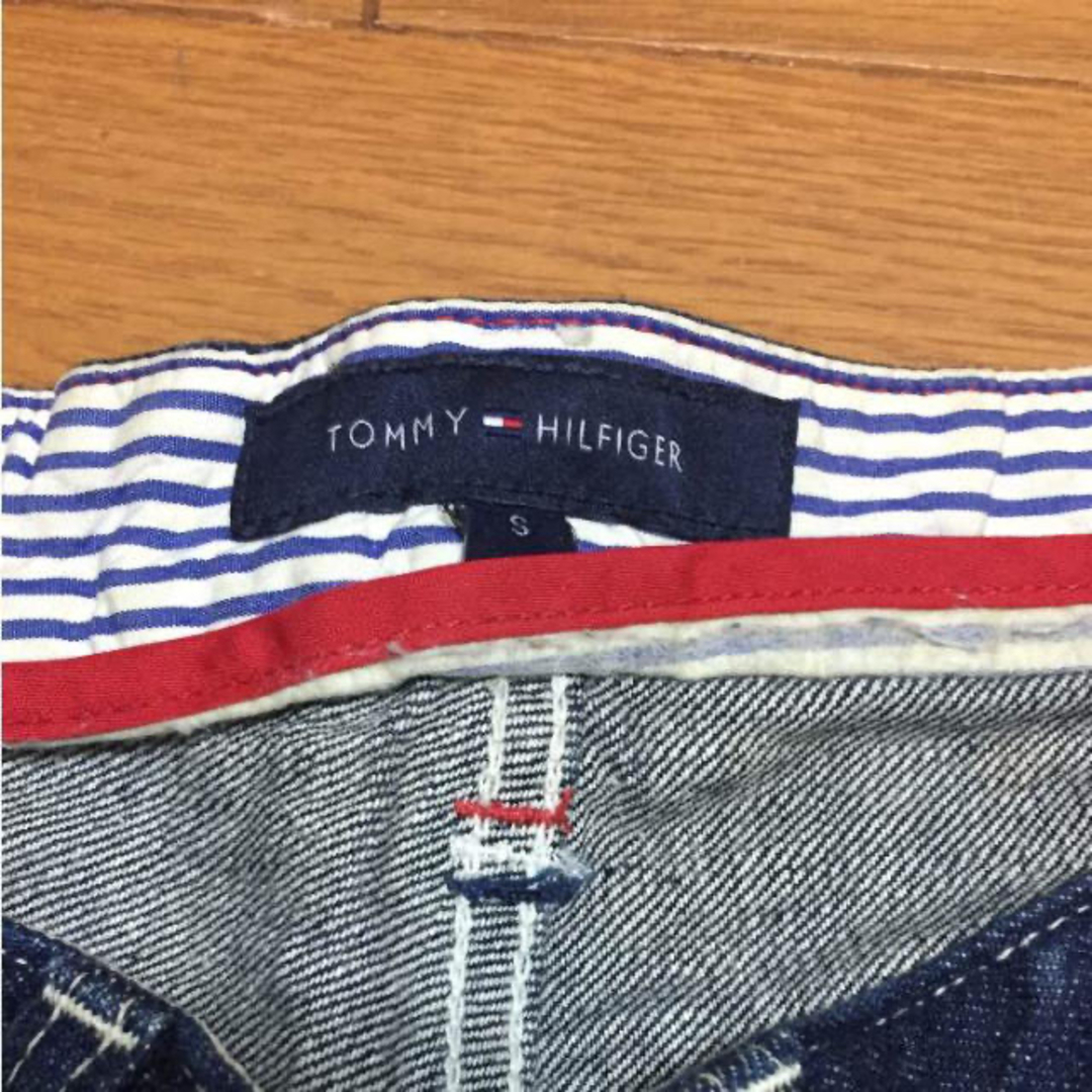 TOMMY HILFIGER(トミーヒルフィガー)のトミーヒルフィガー　ボトム　パンツ　ハーフパンツ　Sサイズ メンズのパンツ(デニム/ジーンズ)の商品写真