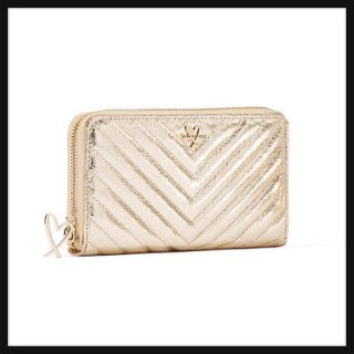 ヴィクトリアズシークレット(Victoria's Secret)のVS♡V-Quilt Metallic Crackle Large Wallet(財布)