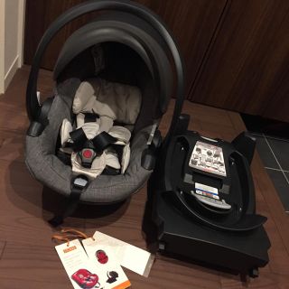 ストッケ(Stokke)のストッケ♡チャイルドシート イージーゴー isofixセット(自動車用チャイルドシート本体)