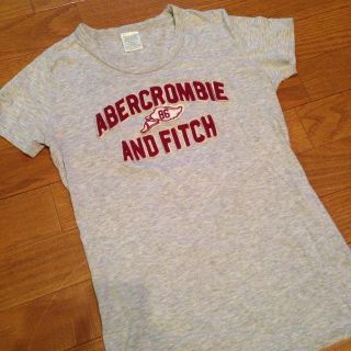 アバクロンビーアンドフィッチ(Abercrombie&Fitch)のアバクロ♡Tシャツ(Tシャツ(半袖/袖なし))