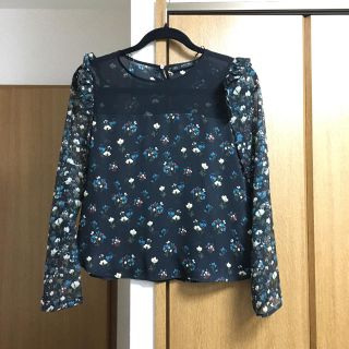 ザラ(ZARA)の新品 ZARA 花柄ブラウス  (シャツ/ブラウス(長袖/七分))