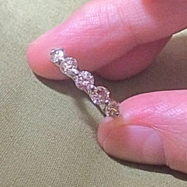 1カラットダイヤモンド一文字リング レディースのアクセサリー(リング(指輪))の商品写真