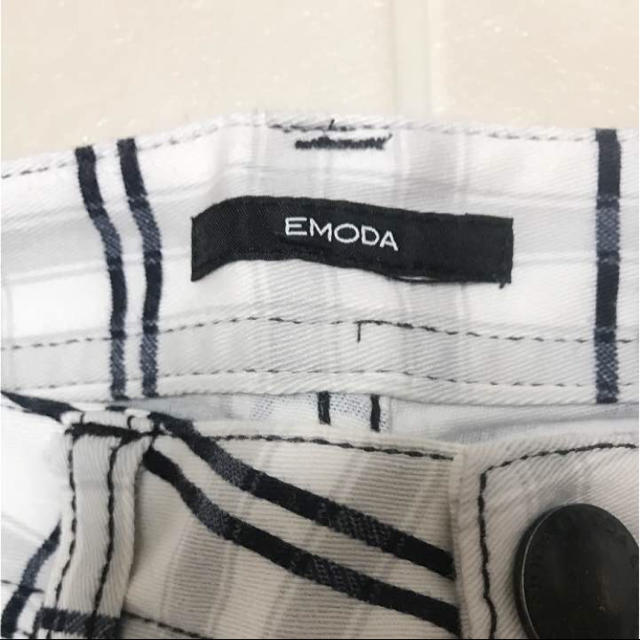 EMODA(エモダ)のEMODA チェック柄スキニー レディースのパンツ(スキニーパンツ)の商品写真