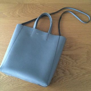 セリーヌ(celine)の国内直営店！美品！celine セリーヌ バッグ カバ スモール グレー(トートバッグ)