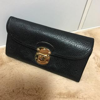 ルイヴィトン(LOUIS VUITTON)の正規品 ルイ・ヴィトン♡マヒナ長財布(財布)