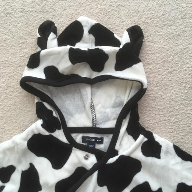 babyGAP(ベビーギャップ)のGAP 牛さん ロンパース キッズ/ベビー/マタニティのベビー服(~85cm)(ロンパース)の商品写真