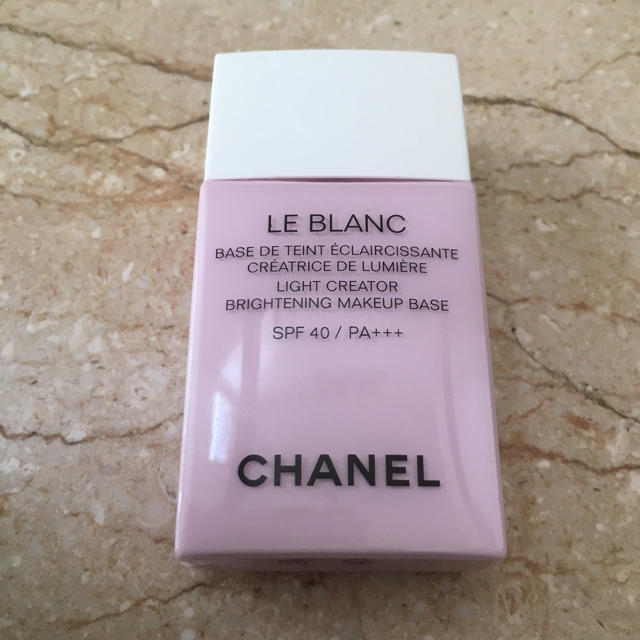 CHANEL(シャネル)のルブランバーズルミエール オーキデ 値下げなし コスメ/美容のベースメイク/化粧品(化粧下地)の商品写真