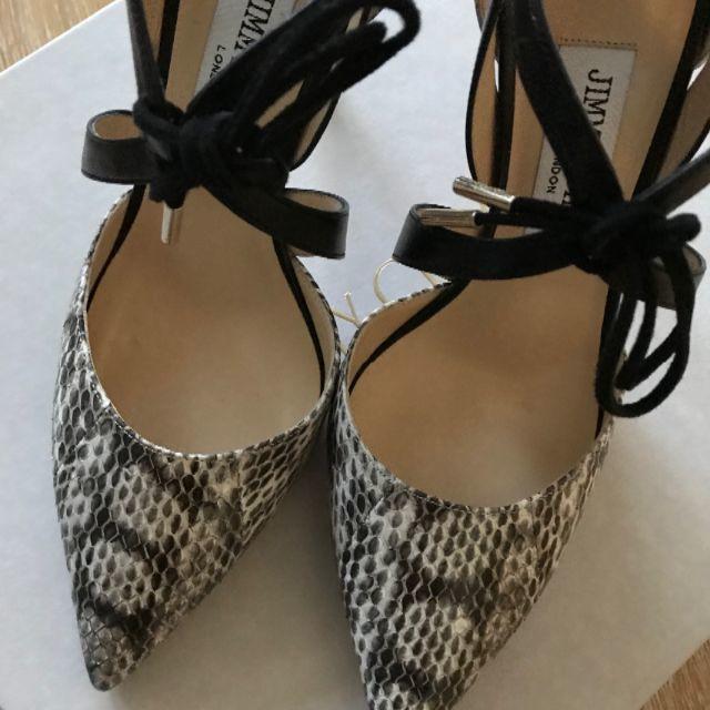 JIMMY CHOO(ジミーチュウ)のジミーチュウ　JIMMY CHOO　パイソン　パンプス　新品 レディースの靴/シューズ(ハイヒール/パンプス)の商品写真