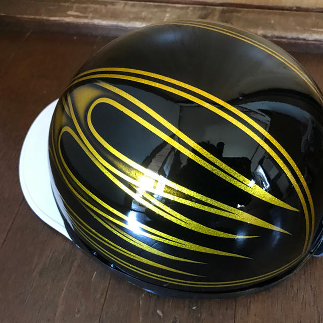 新品 ゴールドラメ ファイヤーパターン コルク半 ヘルメット エアブラシの通販 by paint_clover's shop｜ラクマ