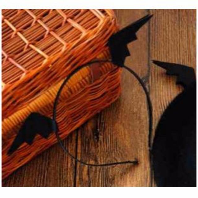 小悪魔カチューシャ ハロウィン 小さな黒い 悪魔の羽　117 エンタメ/ホビーのコスプレ(小道具)の商品写真
