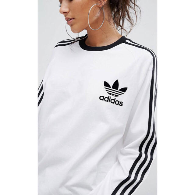 adidas(アディダス)の【 Mサイズ】adidas 新品タグ付  3ストライプ ロングTシャツホワイト レディースのトップス(Tシャツ(長袖/七分))の商品写真