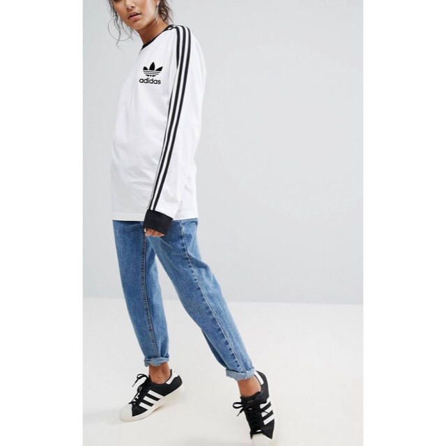 adidas(アディダス)の【 Mサイズ】adidas 新品タグ付  3ストライプ ロングTシャツホワイト レディースのトップス(Tシャツ(長袖/七分))の商品写真