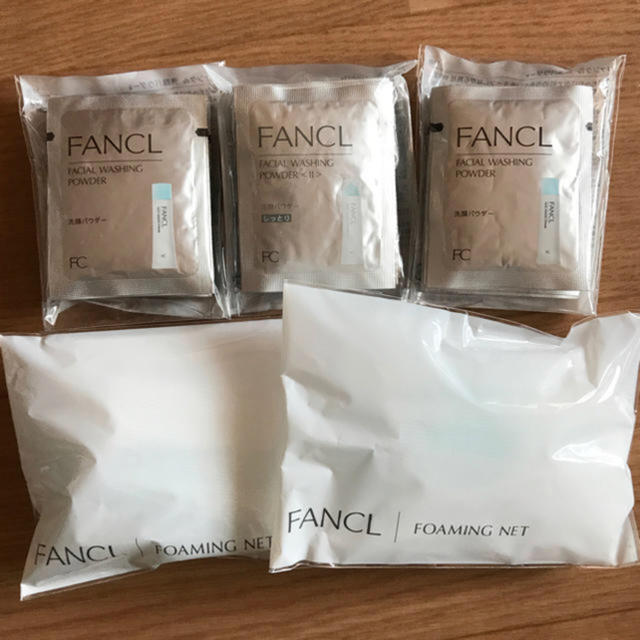 FANCL(ファンケル)の新品 ✨ファンケル 洗顔パウダー 30包 コスメ/美容のスキンケア/基礎化粧品(洗顔料)の商品写真