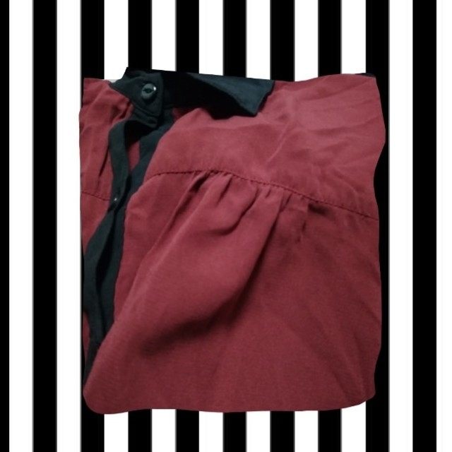 シフォンブラウス　シャツワンピース　赤 レディースのトップス(シャツ/ブラウス(長袖/七分))の商品写真