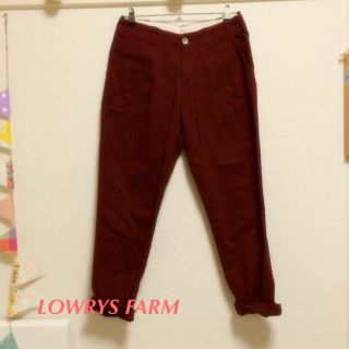 ローリーズファーム(LOWRYS FARM)の美品 ボルドーチノパン(チノパン)