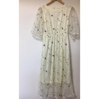 ページボーイ(PAGEBOY)の✩ 美品 PAGEBOY 花柄刺繍ワンピース ✩(ロングワンピース/マキシワンピース)