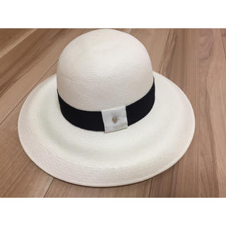 ヘレンカミンスキー(HELEN KAMINSKI)のヘレンカミンスキー 帽子 白 フリーサイズ(麦わら帽子/ストローハット)