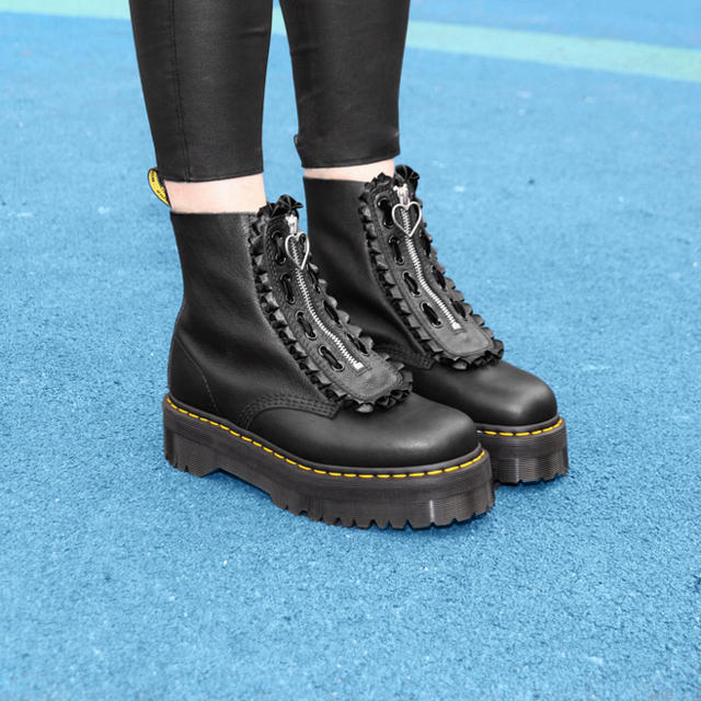 Dr.Martens LazyOaf コラボブーツ