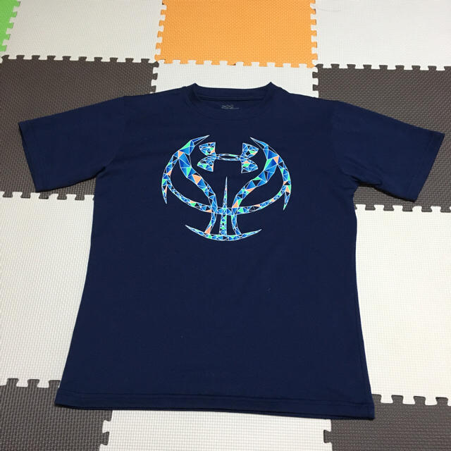 UNDER ARMOUR(アンダーアーマー)のTシャツ キッズ/ベビー/マタニティのキッズ服女の子用(90cm~)(Tシャツ/カットソー)の商品写真