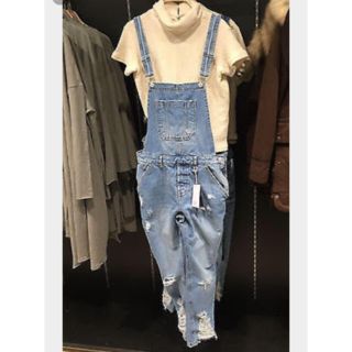 ザラ(ZARA)の未使用❤️Zara デニムサロペット(サロペット/オーバーオール)