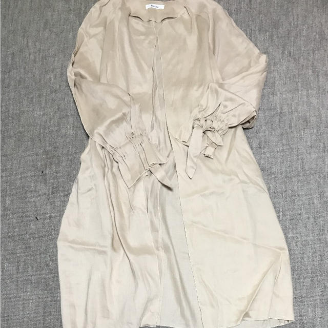 DouDou(ドゥドゥ)のDOUDOU トレンチコート風 薄手アウター ぷー様専用 レディースのジャケット/アウター(トレンチコート)の商品写真